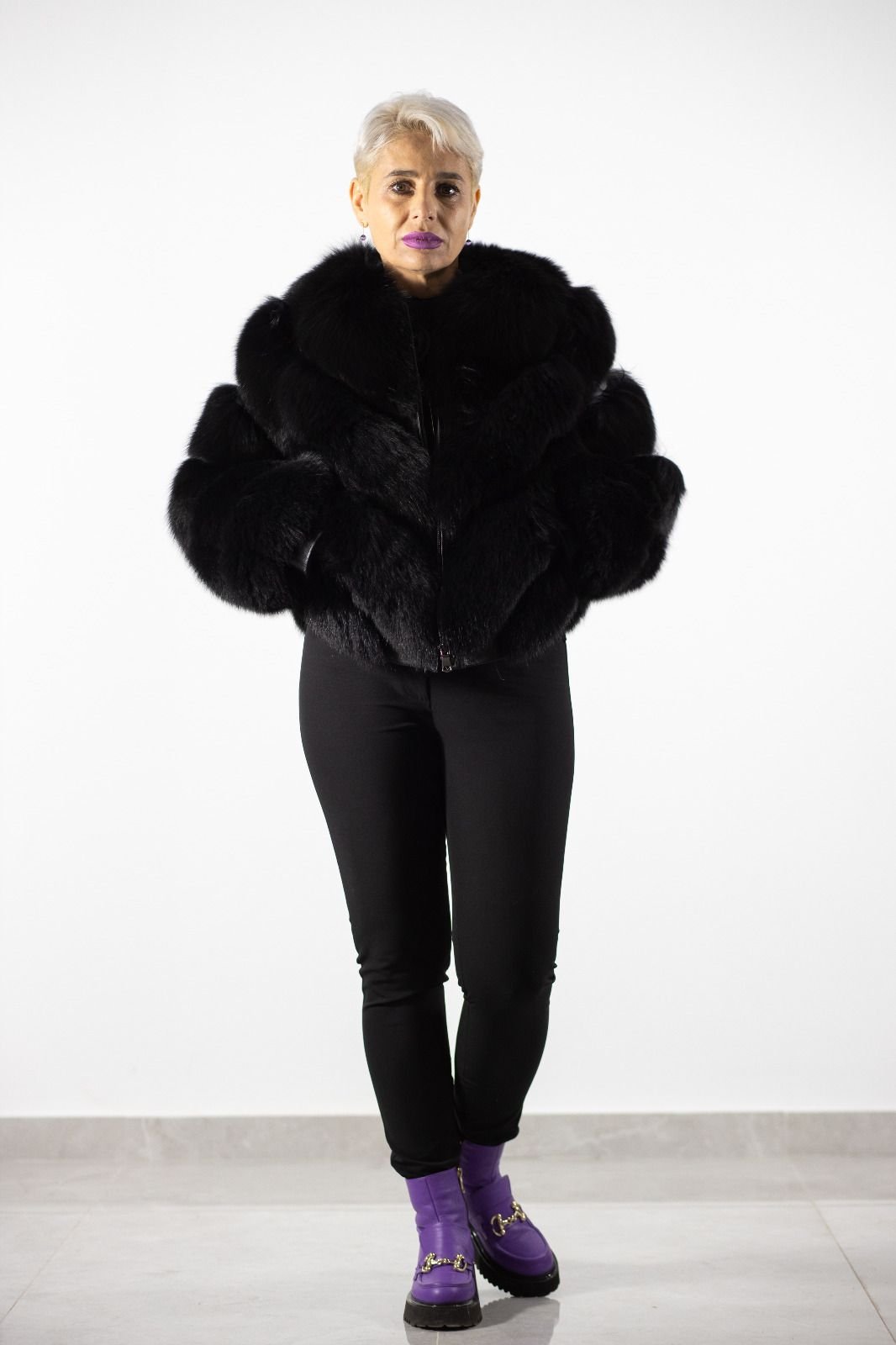 Jachetă de Blană Naturală Neagră - Eleganță atemporală jacheta neagra, blana naturala, jacheta eleganta, jacheta iarna, jacheta premium, Jachetă de Blană Naturală Neagră - Eleganță atemporală