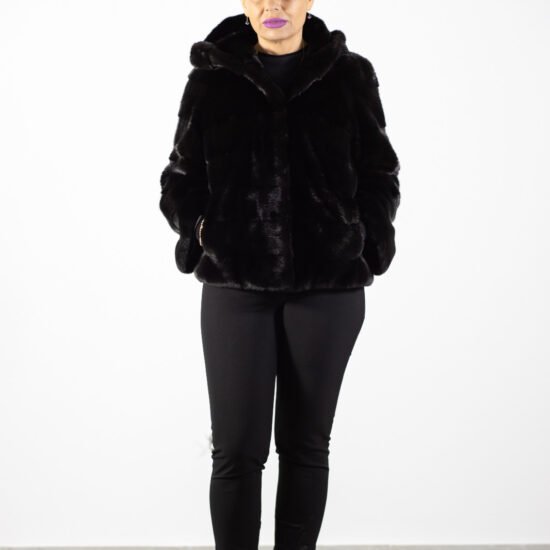 jacheta vizon, black velvet, jacheta premium, vizon negru, iarna, Jachetă Premium din Blană de Vizon Black Velvet