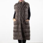 vesta lunga, blana naturala, vesta eleganta, vesta premium, vesta iarna, Vestă Lungă din Blană Naturală – Piesă Exclusivistă