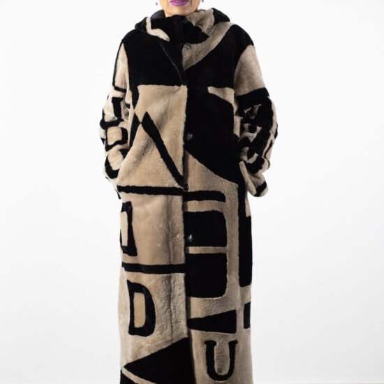 geaca iarna, accente blana, geaca moderna, geaca premium, geaca eleganta, Palton cu Glugă și Design Geometric