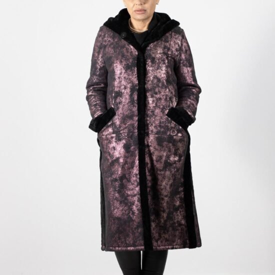 cojoc cu design metalic, Cojoc Metalic Și Accente Elegante