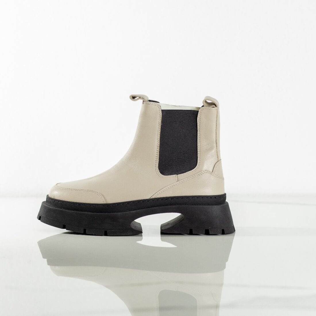 ghete chelsea, bej dama, talpa groasa, ghete moderne, urban style, Ghete Chelsea bej damă cu talpă groasă - Stil modern urban