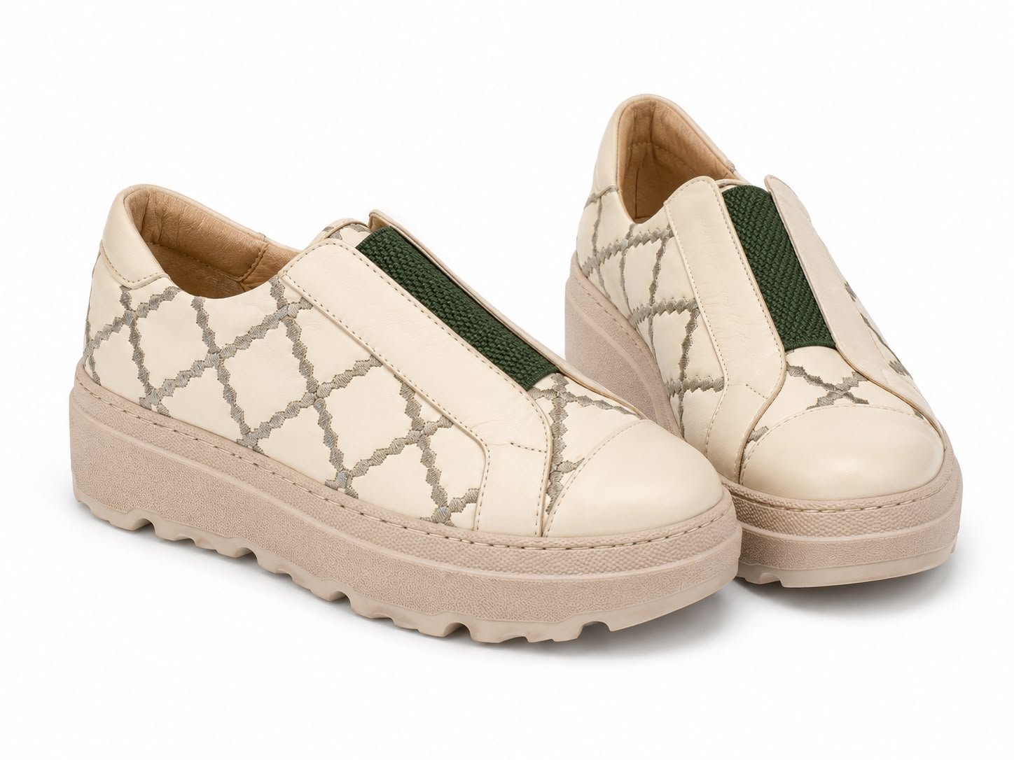 WhatsApp Image 2026-08-21 at 15.22.50 (2) Pantofi Sport Slip-On - imagine 1