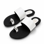 Papuci Albi Minimaliști cu Inel pentru Deget și Accesoriu Argintiu