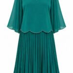 Rochie Midi Verde-Smarald din Voal Georgette cu Decolteu Încrustat cu Cristale, Mâneci Clopot și Fustă Plisată