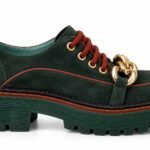 Pantofi Derby/Loafers Verde-Pădure din Piele Întoarsă (Suede) cu Lanț Masiv Auriu, Șireturi Maro-Cărămidă și Talpă Platformă Lug-Sole