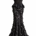 Rochie de Seară Negru-Obsidian Couture Corsetată cu Bazin Peplum, Mărgele Sculpturale și Fustă din Dantelă cu Aplicații Frunze 3D