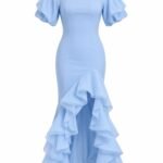 Rochie Lungă Albastru-Pudră din Crêpe cu Decolteu Pătrat, Mâneci Bufante și Volan Sculptural Volumic pe Șpalt