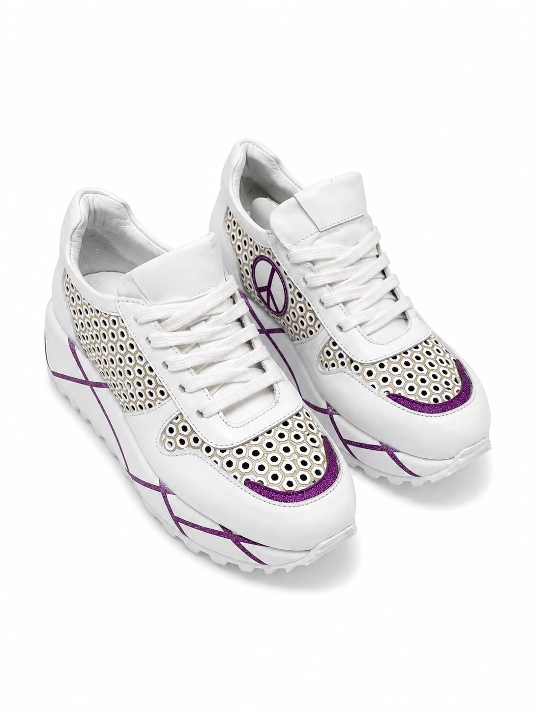 WhatsApp Image 2026-09-10 at 23.45.29 (1) Sneakers Alb-Imaculat din Piele cu Panouri Plasa Perforată, Accente Violet Glitter și Simbol Păcii Sculptat - imagine 1