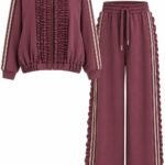 Costum Arhitectural Sport-Chic Two-Piece din Jachetă cu Volane și Pantaloni Asortați în Nuanță Burgund / Carmin