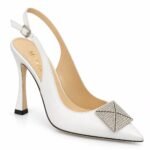 Sandale Arhitecturale tip Slingback din Piele cu Vârf Ascuțit, Ornament Piramidal cu Micro-Cristale și Toc Geometric în Nuanță Alb Pur